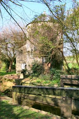 The round house near Cerney Wick Picture of a round house near Cerney Wick