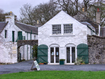 Picture of businesses on Islay House Square
