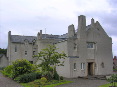 Picture of the front of Hill House