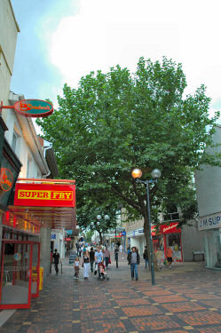 Picture of Bridge Street, Swindon, in September 2006